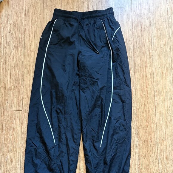 Lululemon License To Train Mid-Rise Lightweight Jogger lined - size 2 Black - Picture 1 of 7